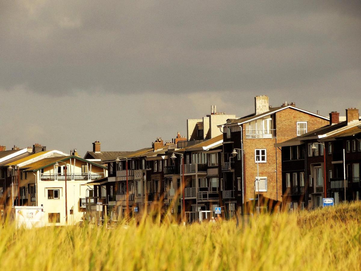 Beachhouse Anna, 1 Minute Walk To The Beach And Centre Of Katwijk, Free Private Parking Next To The House ! カトウェイク・アーン・ゼー エクステリア 写真