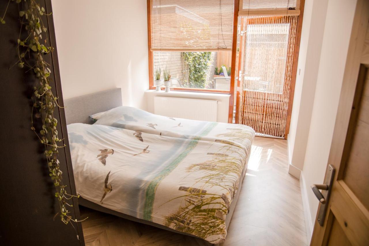 Beachhouse Anna, 1 Minute Walk To The Beach And Centre Of Katwijk, Free Private Parking Next To The House ! カトウェイク・アーン・ゼー エクステリア 写真